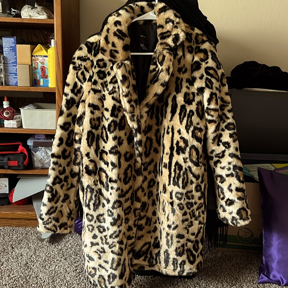 Cheetah leopards print coat Forever 21 SZ M
